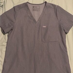 FIGS Catarina One-Pocket Scrub Top – gray| Women’s M